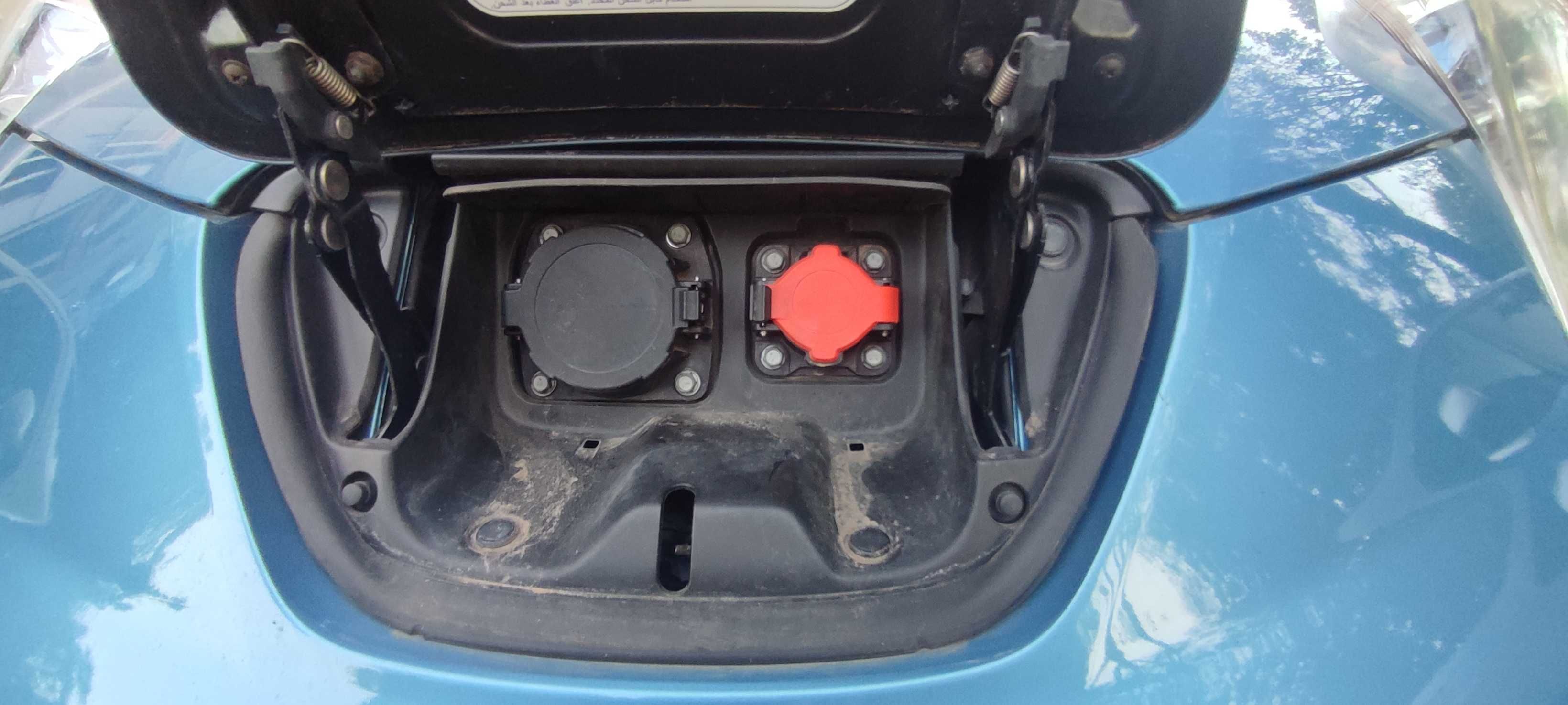 NISSAN LEAF електромобил 7500 лв.