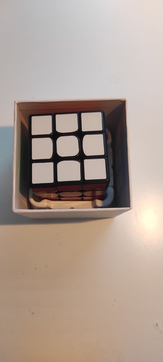 Cub 3x3;cub 4×4;pyramix.