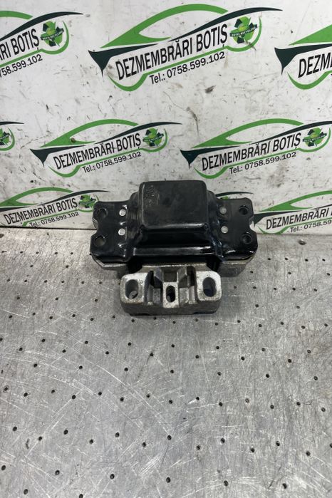 Suport tampon cutie de viteze 1K0 199 555 Skoda Octavia a 2-a generat