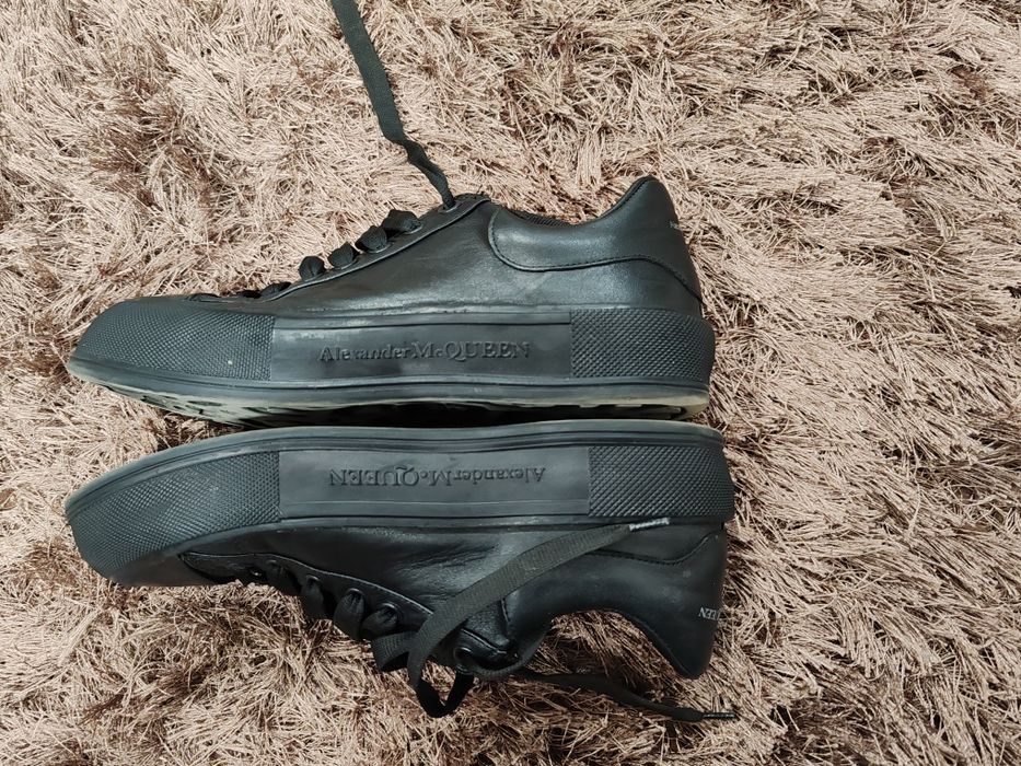 Vand încălțăminte Alexander McQueen