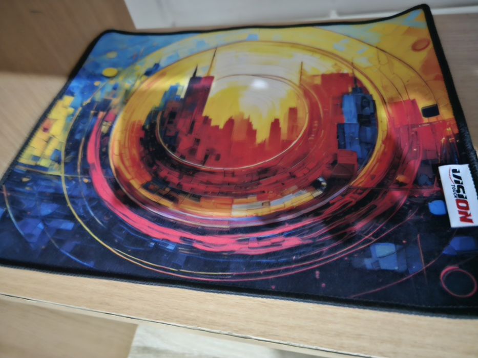 Vând tastatura cu maus si căști  si douo mufe  si încă o tastatura pe