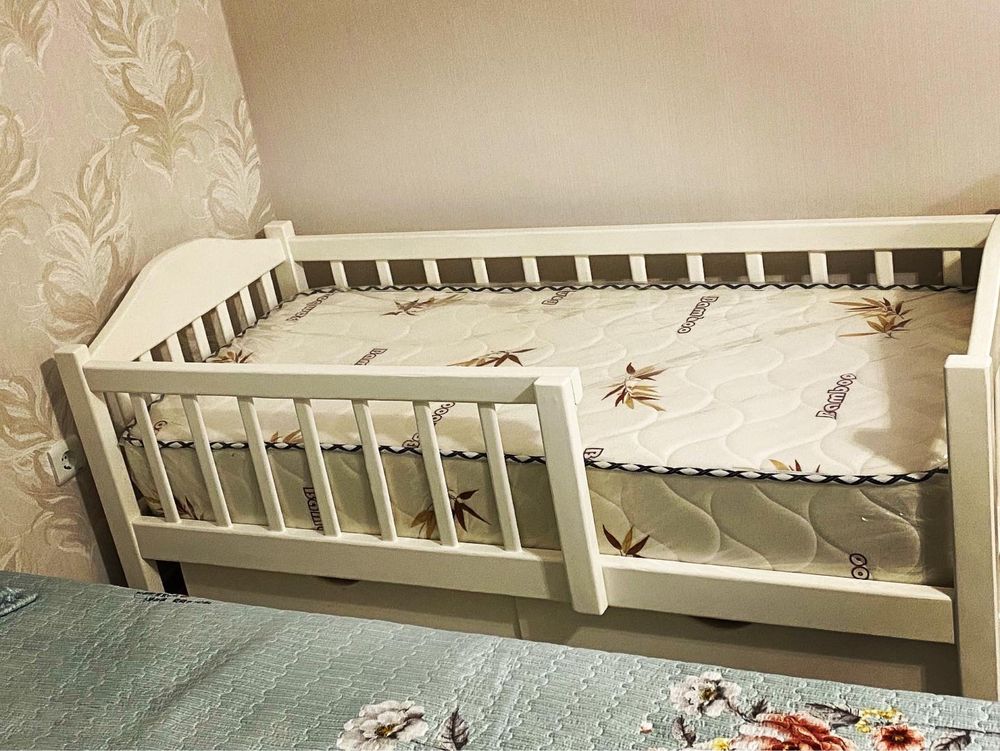 Детская кровать для вашых детей