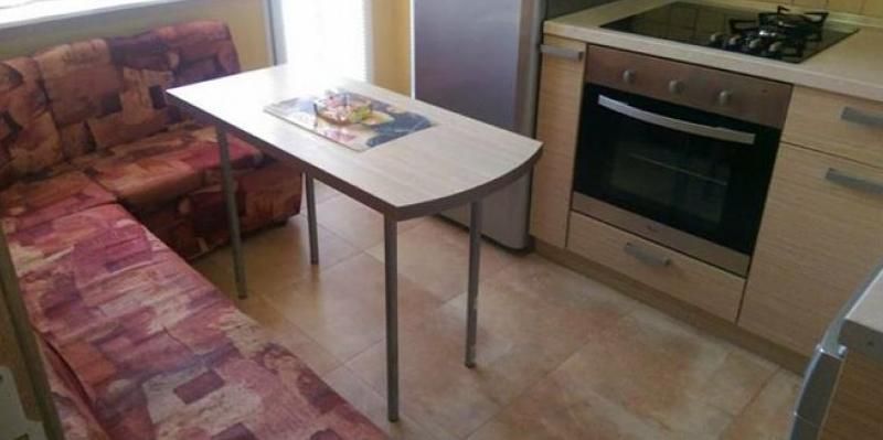 Дава се под наем Четиристаен апартамент в София, Център - 110 кв.м за 700 € - Снимка #3