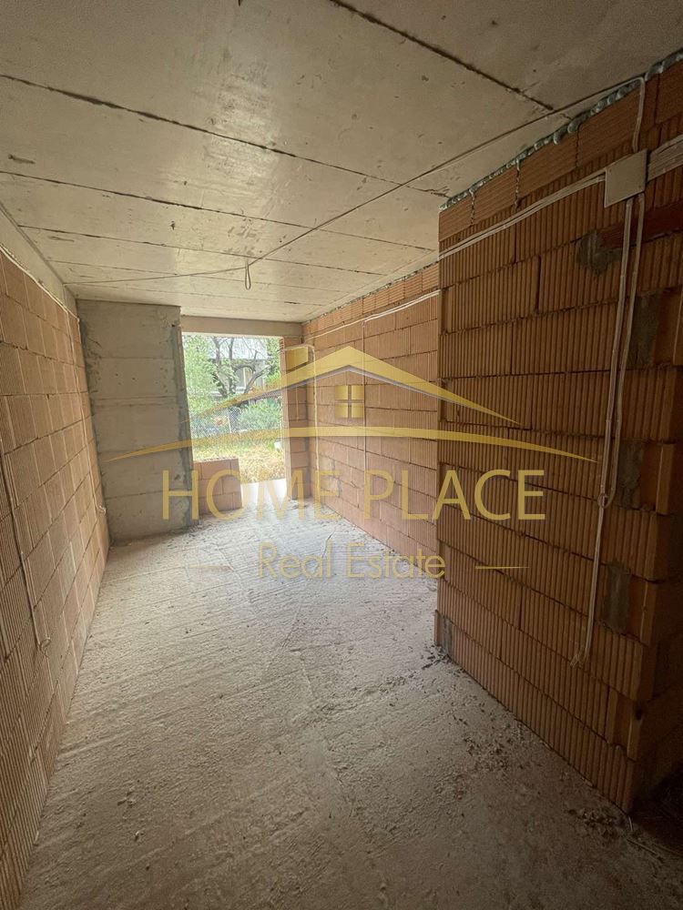 Продава се Тристаен апартамент в Варна, Левски - 99 кв.м за 1697 €/кв.м - Снимка #4