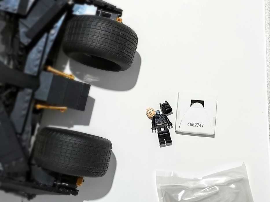 Vând minifigurina LEGO Batman sh132 din setul The Tumbler 76023 (2014)