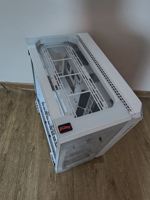Thermaltake view 51