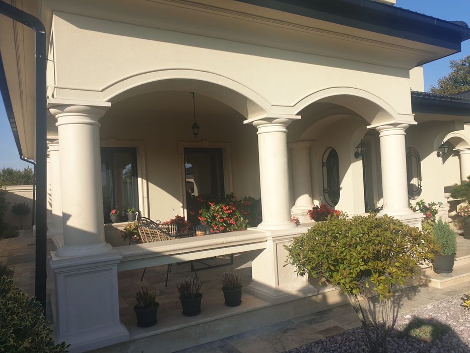 Garduri,coloane,vaze din marmura naturala