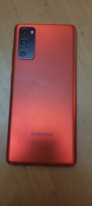 Продаётся Samsung S20Fe