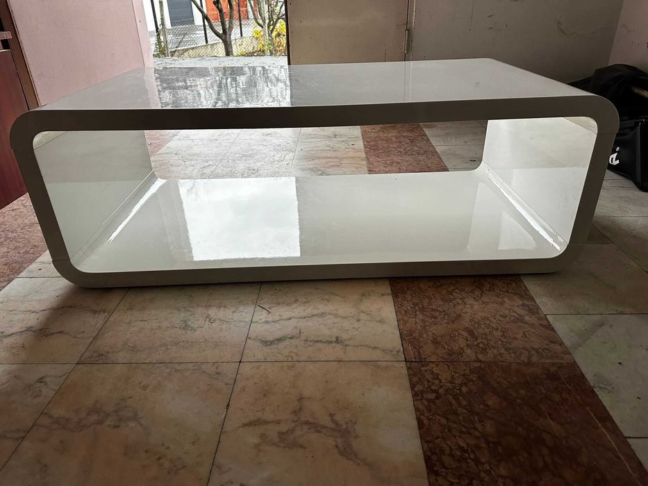 Masuta de cafea fixa, alba