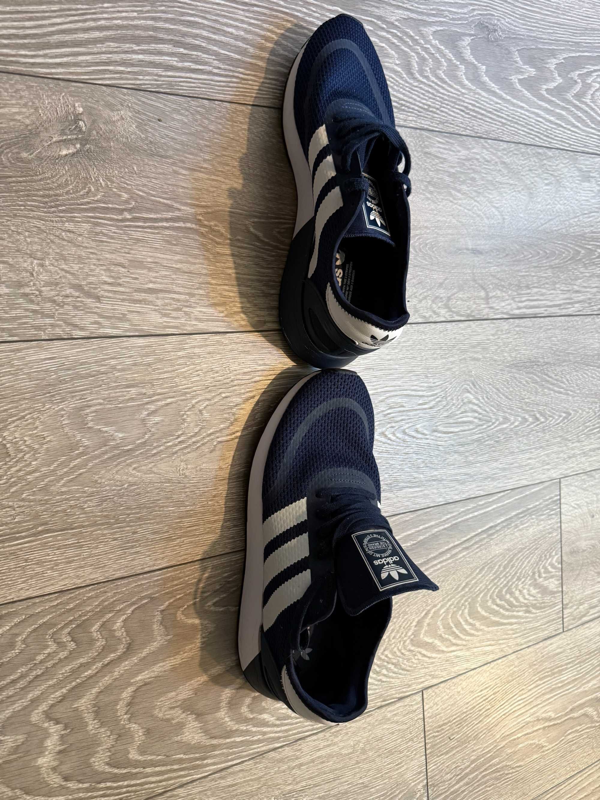 Adidas marimea 43 1/2