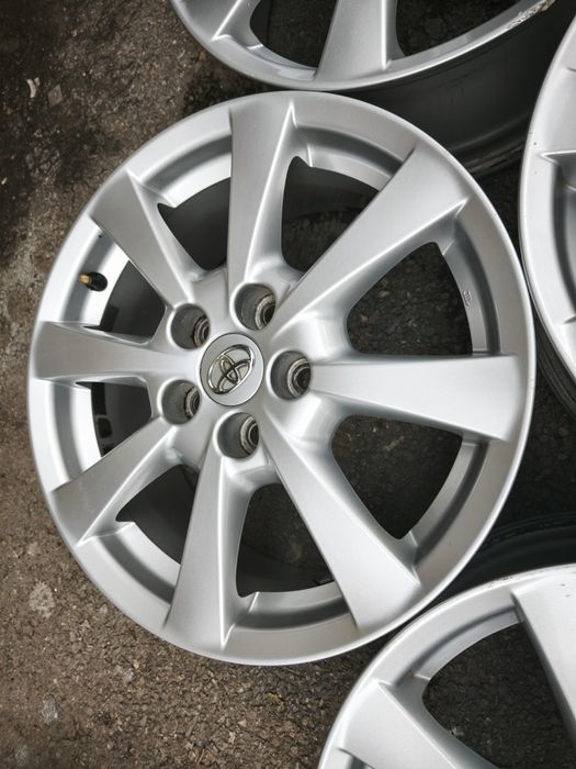 17" оригинални алуминиеви джанти за Toyota Rav4,Corolla,Avencis.