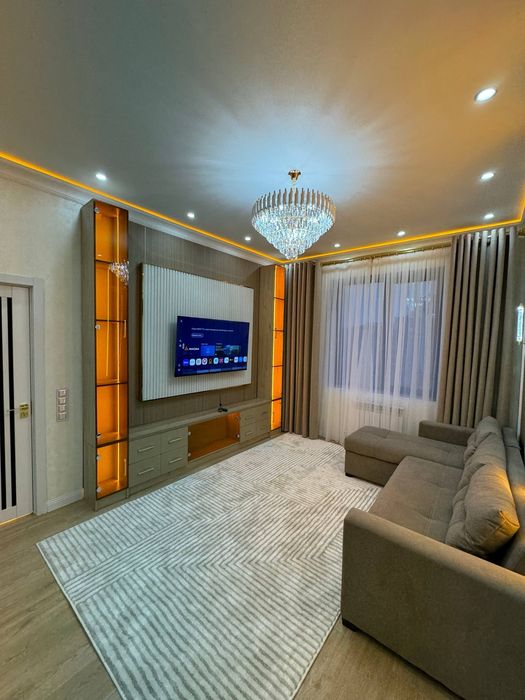 Продается новая квартира после ремонта на Алмазарском районе