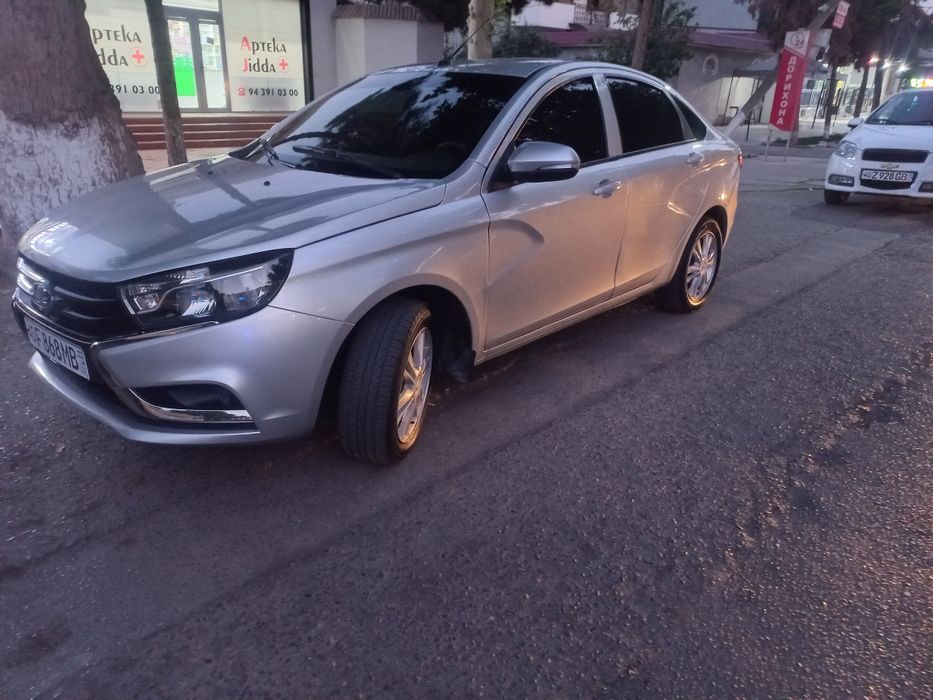 Лада веста 1.8 робот