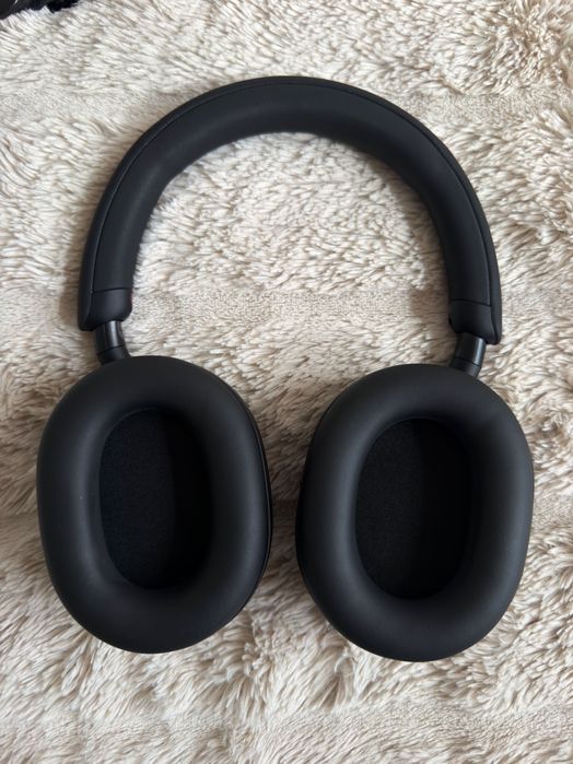 Чисто НОВИ безжични слушалки за продажба Sony WH-1000XM5