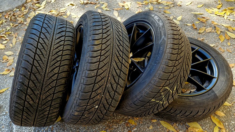 4бр 205/55/16 зимни гуми Goodyear UltraGrip Performance. Рънфлат