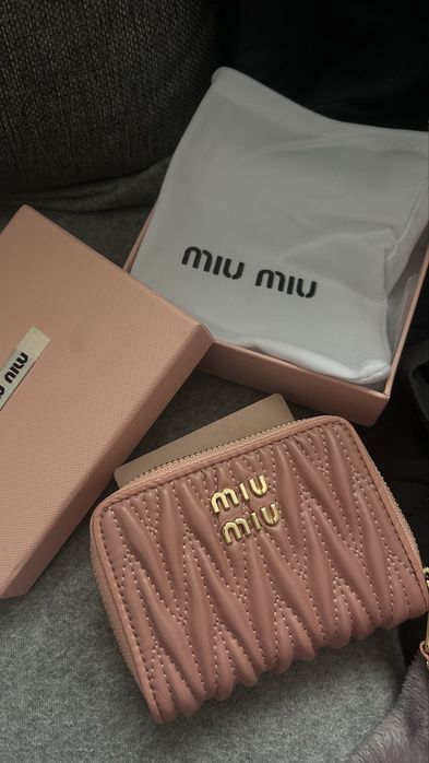 Дамско портмоне Miu Miu