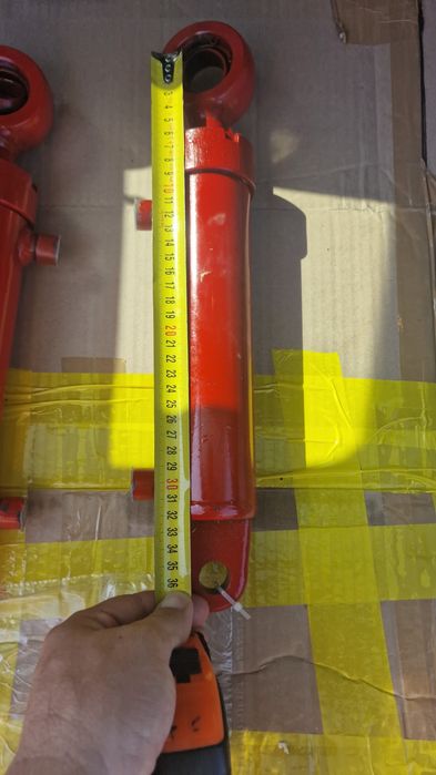 Cilindru hidraulic plug reversibil preț 450 lei bucata se poate trimit