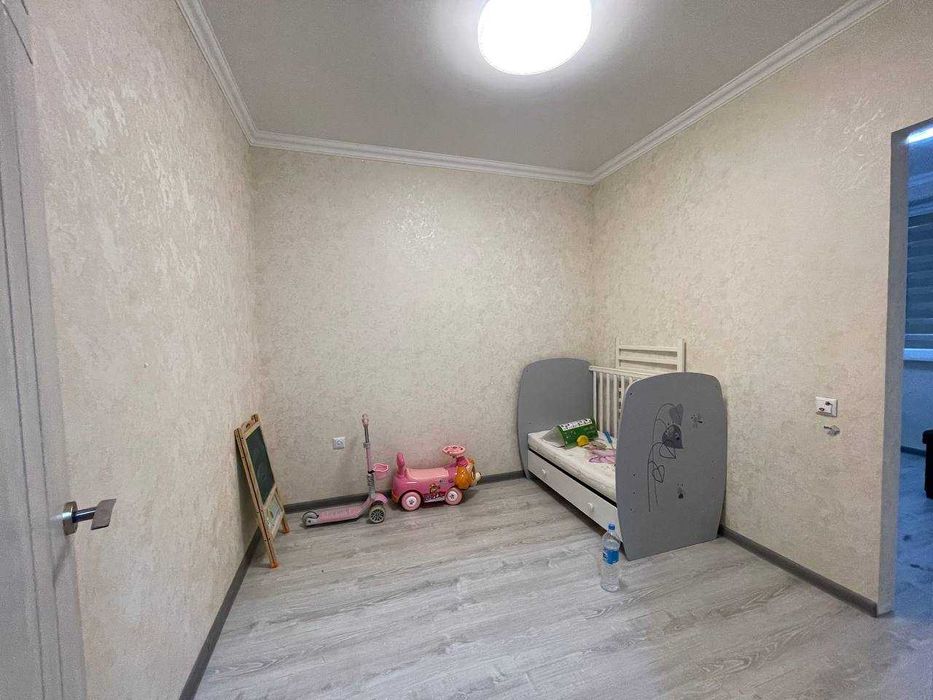 Срочно 1 комнатная квартира в новостройке на Карасу 6