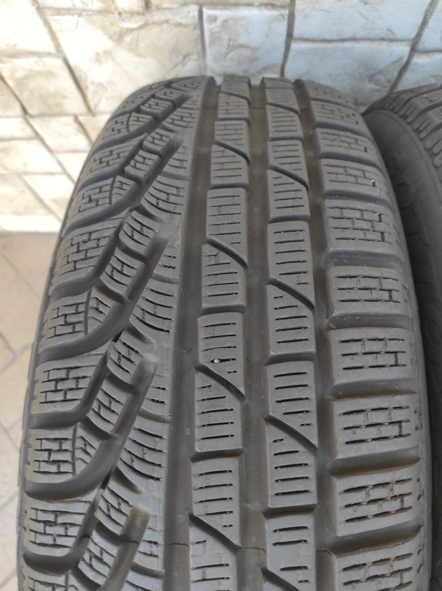 Зимни гуми Pirelli 205/65/17 Sottozero 2