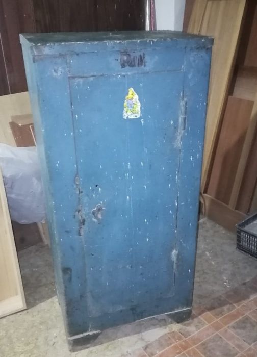 Продаётся сейф из чистого металла СССР