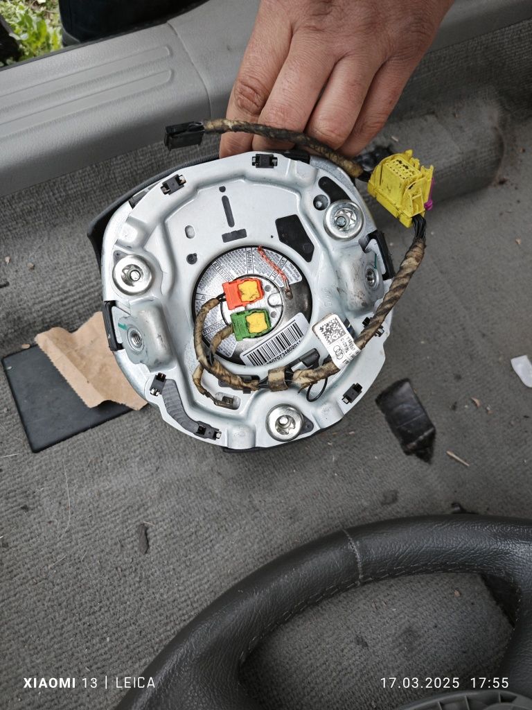 Волан Audi a3 8l,8p,a6 c6 c5,a4 b7 b6, a8