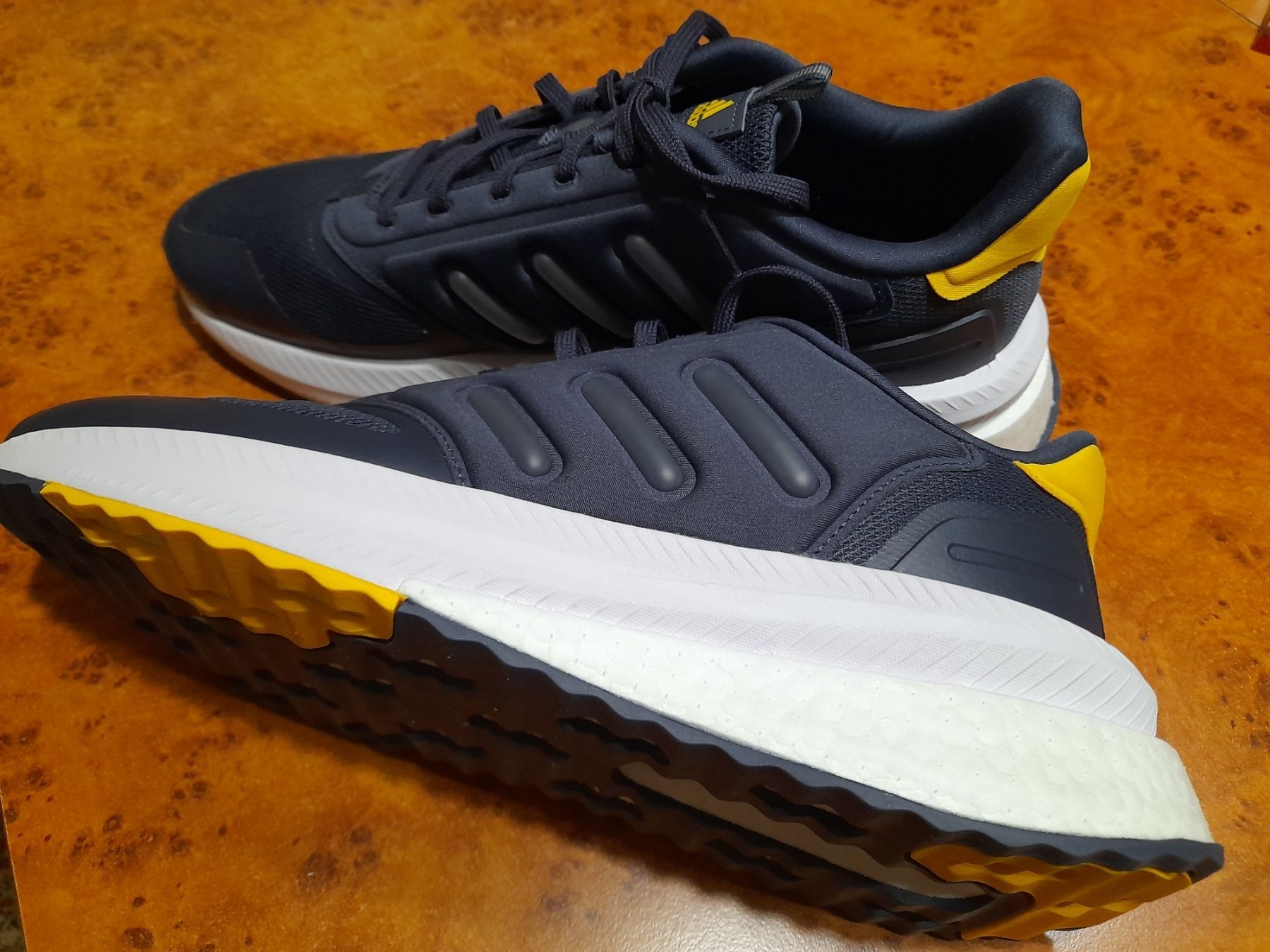 Adidas НОВИ!! X_PLRPHASE 45 1/3