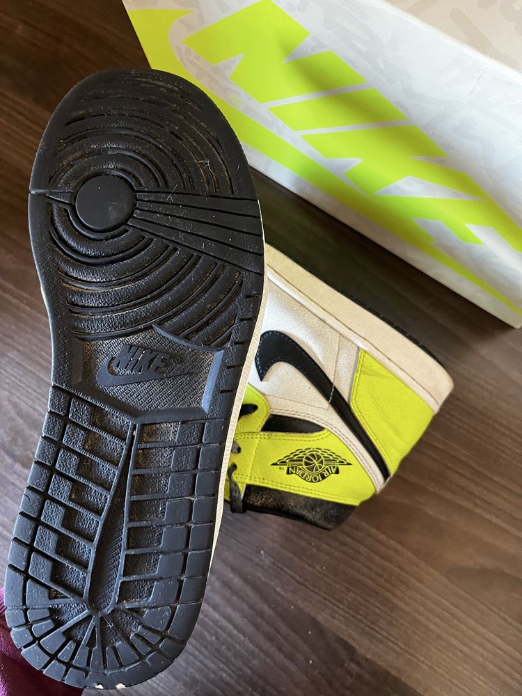 Jordan 1 Retro High OG Visionaire