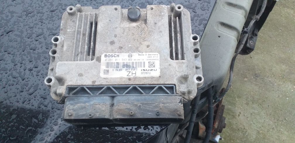 Calculator motor ecu opel astra h 1.7 cdti 74kw 101cp