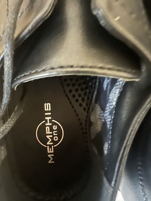 Нови мъжки обувки