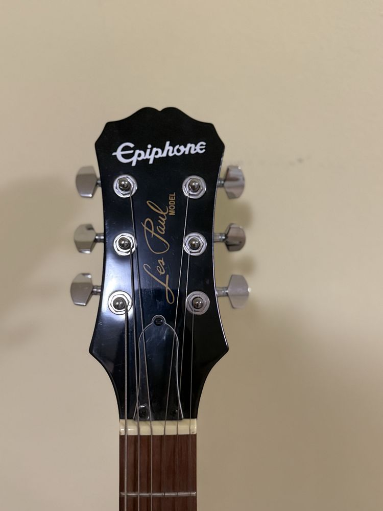 Електрическа китара Epiphone Les Paul Studio E1 VS + Marshall MG15GR