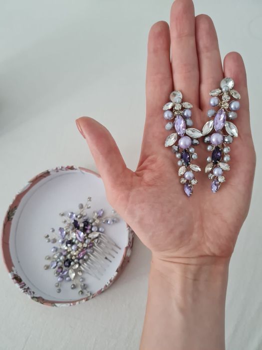 Cercei si accesoriu de par