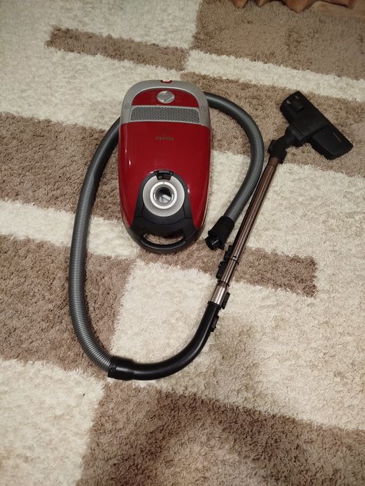 Прахосмукачка Miele s5