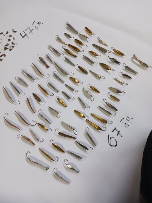 Воблери зимни блесни и мормишки.