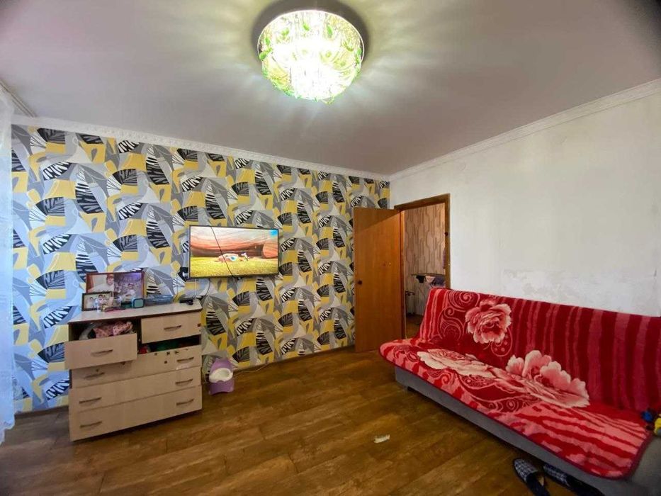 продам 2-х ком квартиру КСК