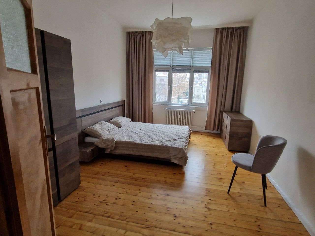 Дава се под наем Двустаен апартамент в София, Център - 67 кв.м за 750 € - Снимка #1