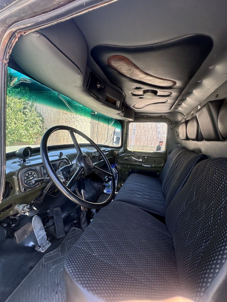 Zil 131 zor sastayaniyada hamma joyi zor qogan malumotla telda narxi 1