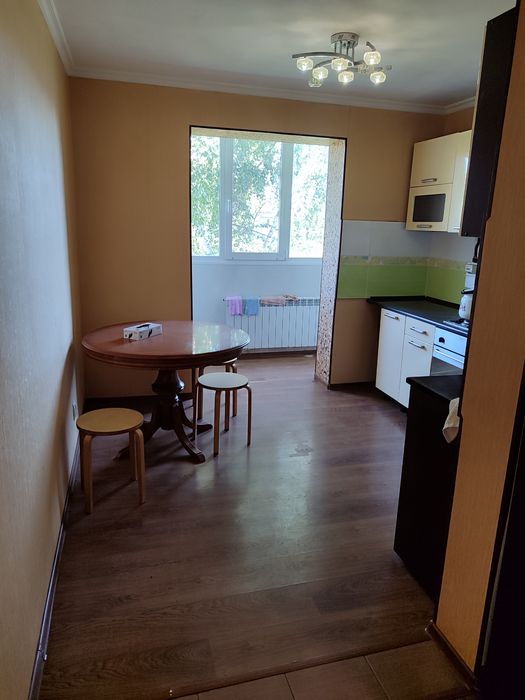 Продам отличную 2 комнатную квартиру в районе 8 школы