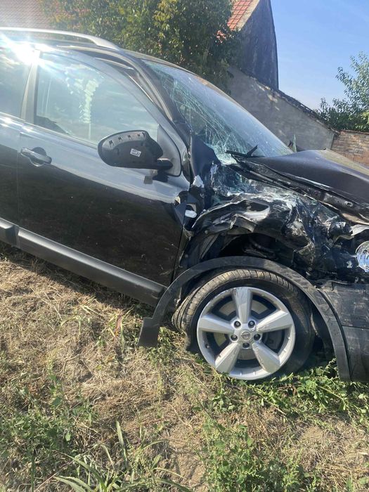 vand pentru dezmembrare, nissan qashqai+2 j10 an 2009,diesel