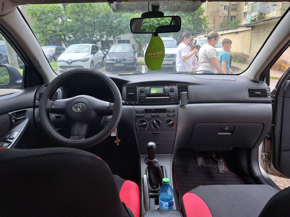 Vând Toyota Corola