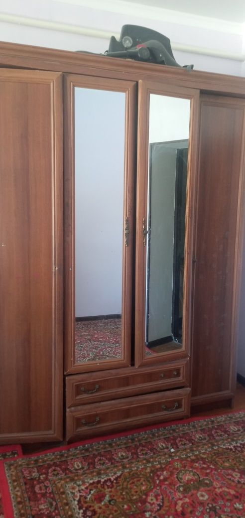 Шифонер сатылады жагдайы жаксы анык алсаныз келисип беремен