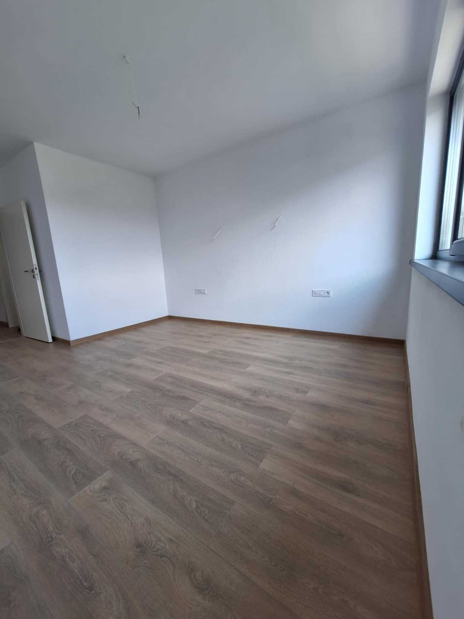 Casa tip duplex, finisaje premium, incalzire in pardoseala, 2 parcari