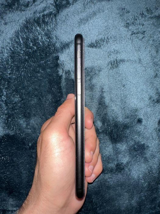 iphone 8  64 gb.