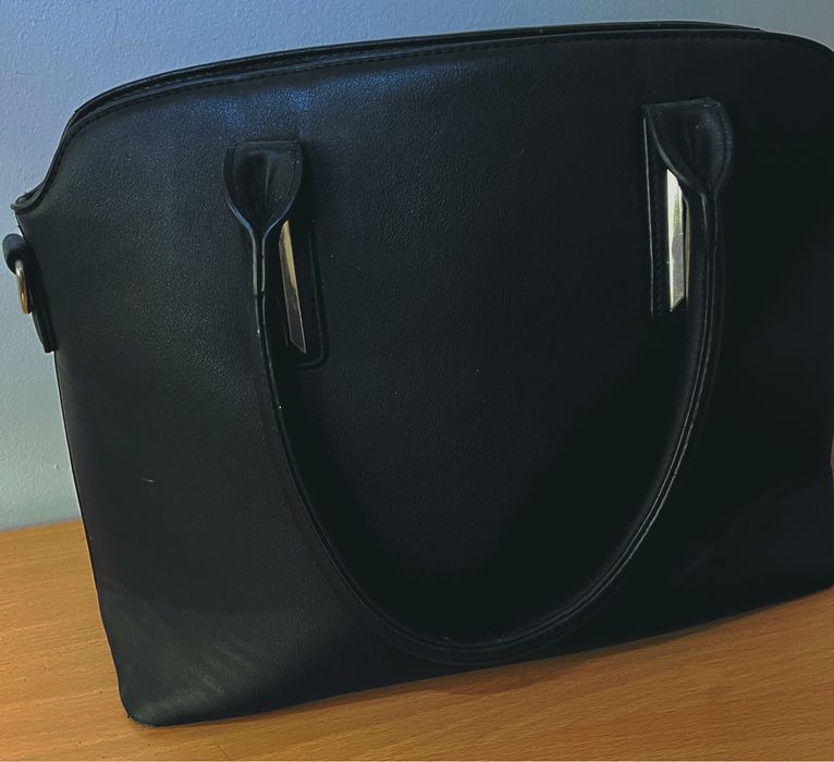 Продавам дамски чанти