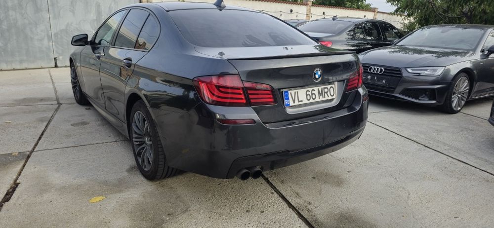 Bmw F10 520d 184cp 2010 M pachet automat padele impecabil