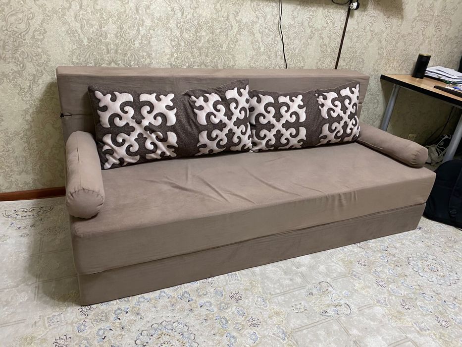 Диван, бескаркасный, обивка велюр