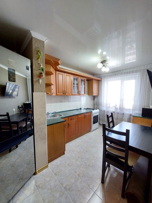 Продам 3 х новая 10 школа