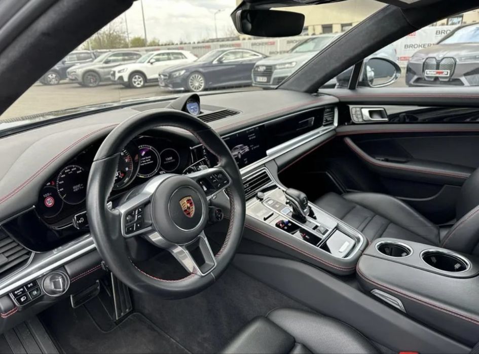 Porche panamera hibrid 462cp,tva deductibil,avans 34.000€