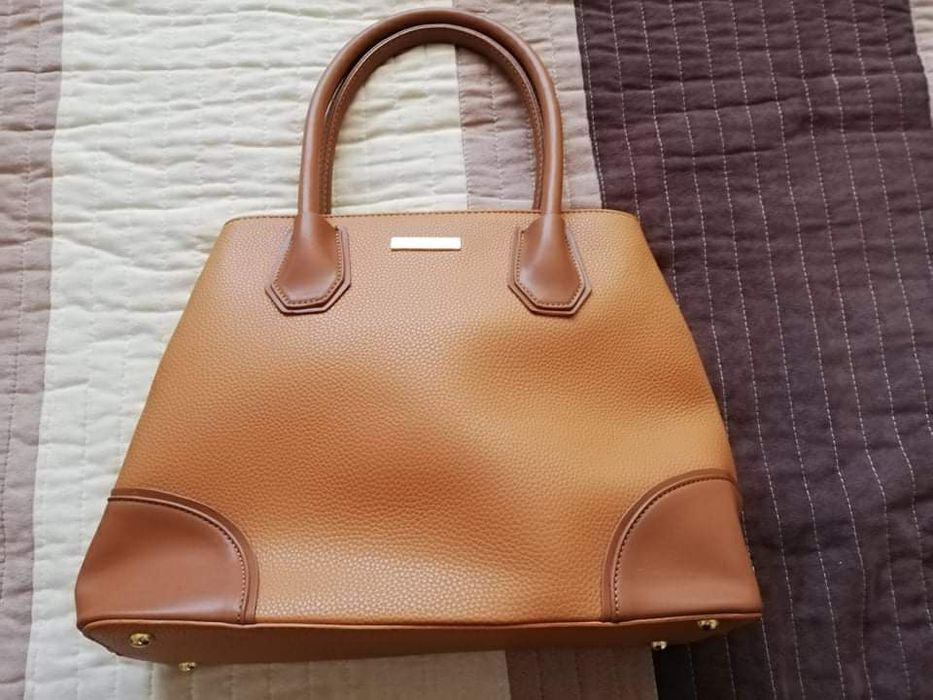 Нова дамска чанта