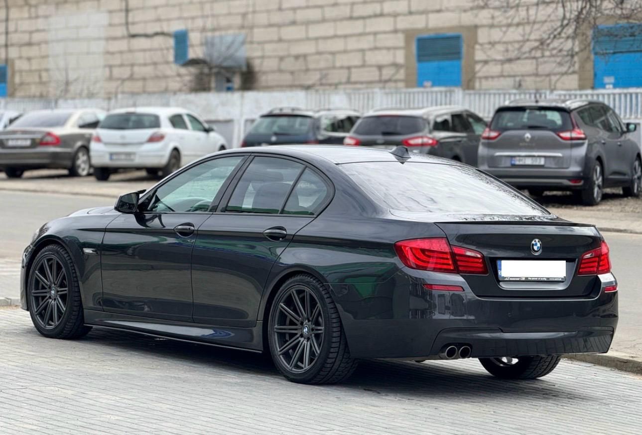 BMW SERIA 5 F10 530d