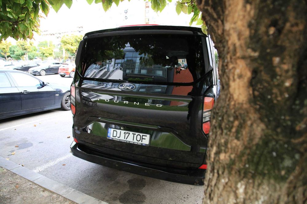 Ford Turneo Custom 8+1  2024 Titanium x